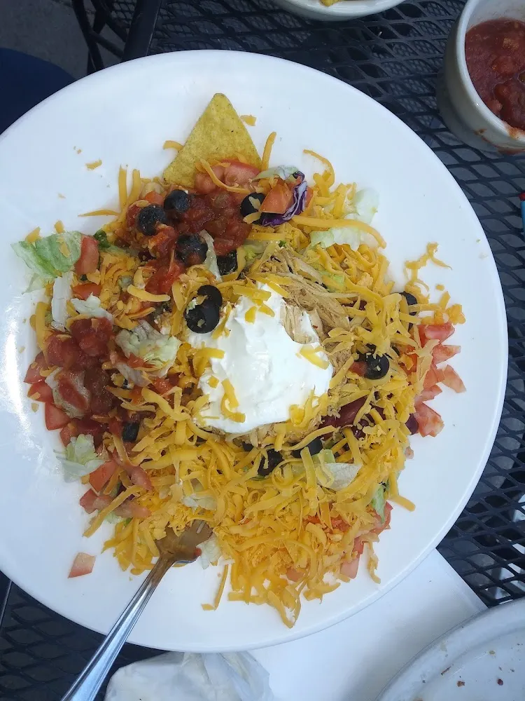 Taco Salad with Shredded Chicken